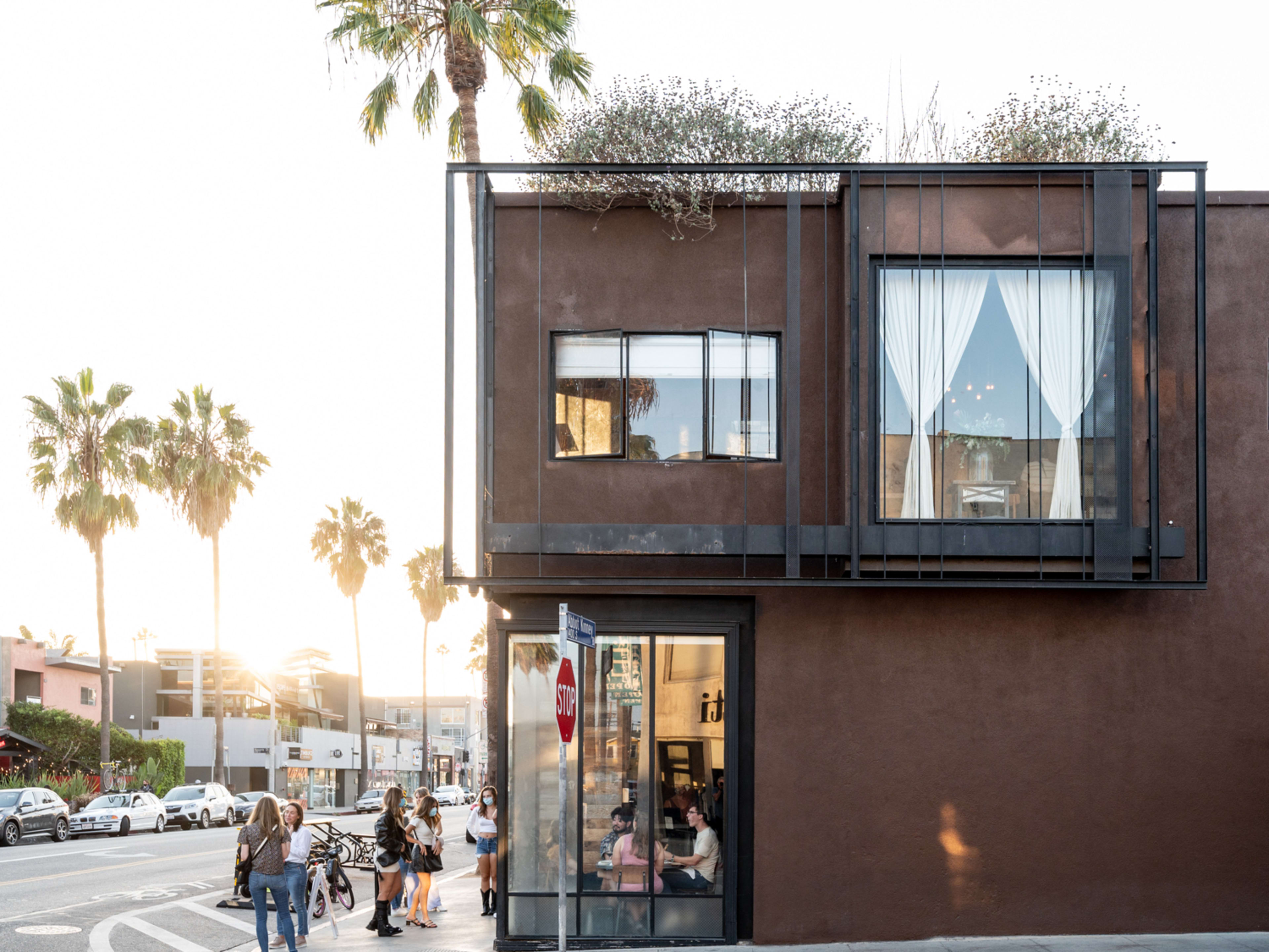 Where To Eat On Abbot Kinney Blvd. guide image